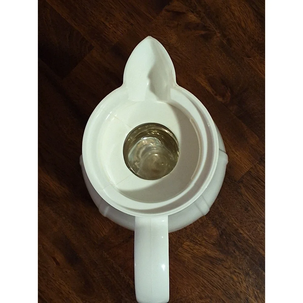 Vintage Copco White Thermal Coffee Carafe Pitcher 1 Quart Made In Woodridge, IL